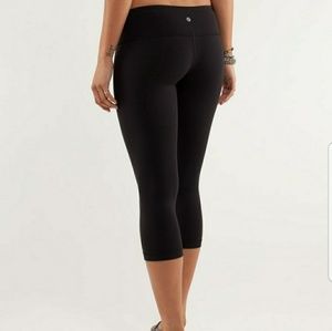 GUC Lululemon Wunder Under Crop